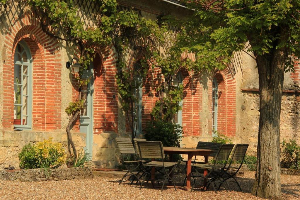 Domaine Des Bidaudieres Bed & Breakfast Vouvray Exterior photo